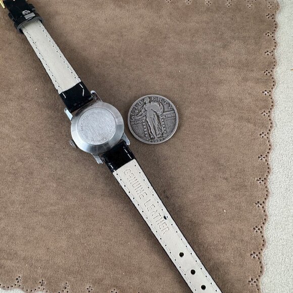 Vintage Ingersoll Disney Micky Mouse Moving Hands watch main image 9